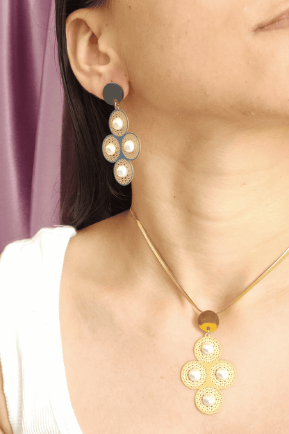 Italian Chain with Sphere Pearl Pendant & Earrings