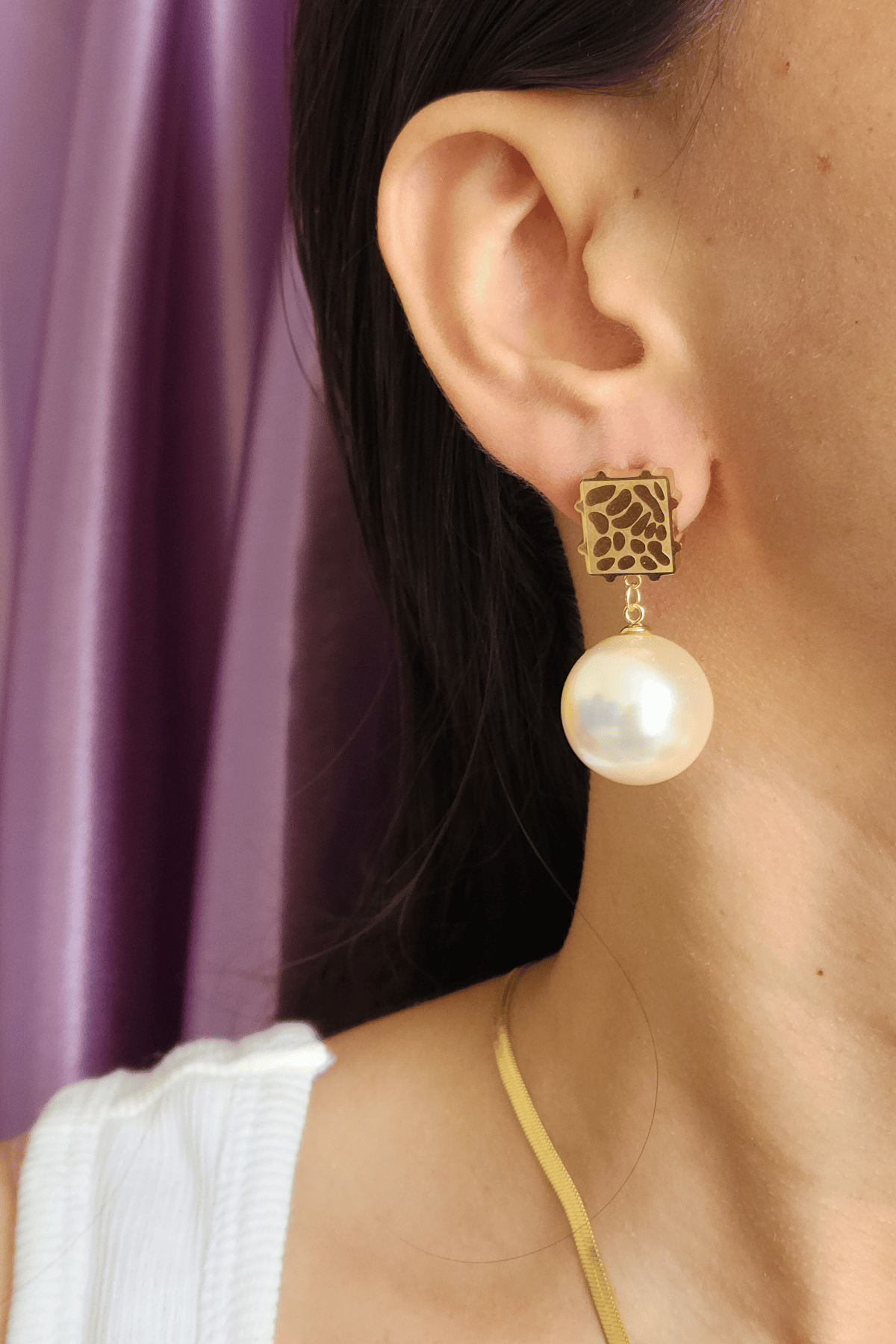 Italian Chain with Tribal Print Pearl Pendant & Earrings