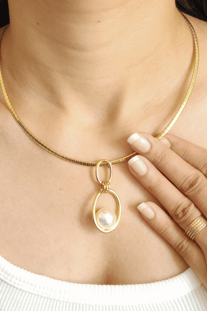 Italian Hasli with Sphere Pearl Pendant & Earrings